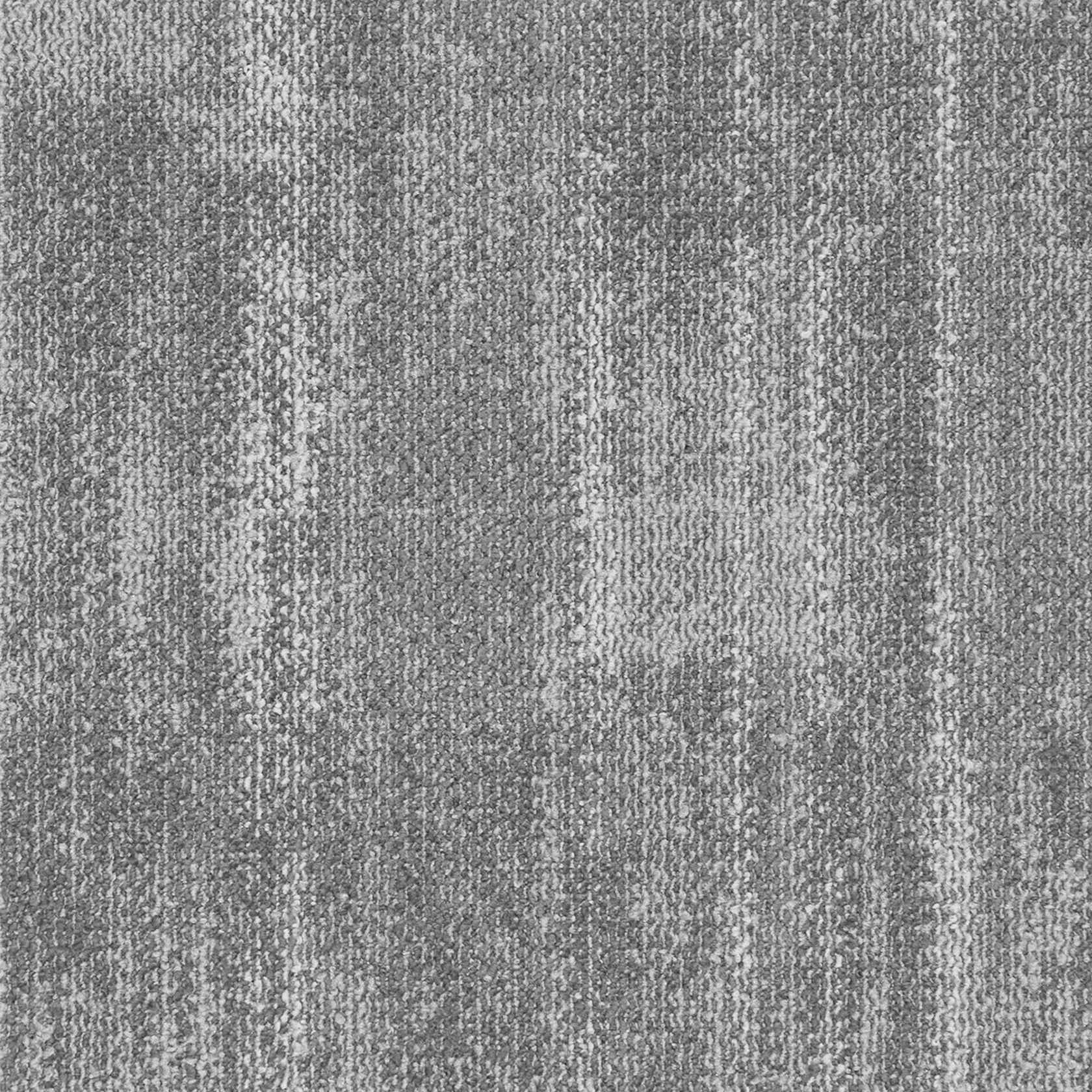 5551 - 02 中灰
